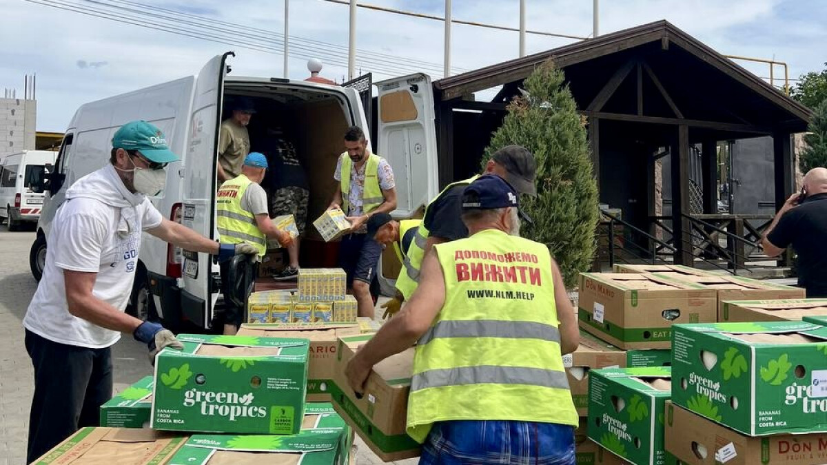 ГУМАНІТАРНІ ВАНТАЖІ ПРОДОВЖУЮТЬ ВИРУШАТИ ДО РІЗНИХ РЕГІОНІВ УКРАЇНИ