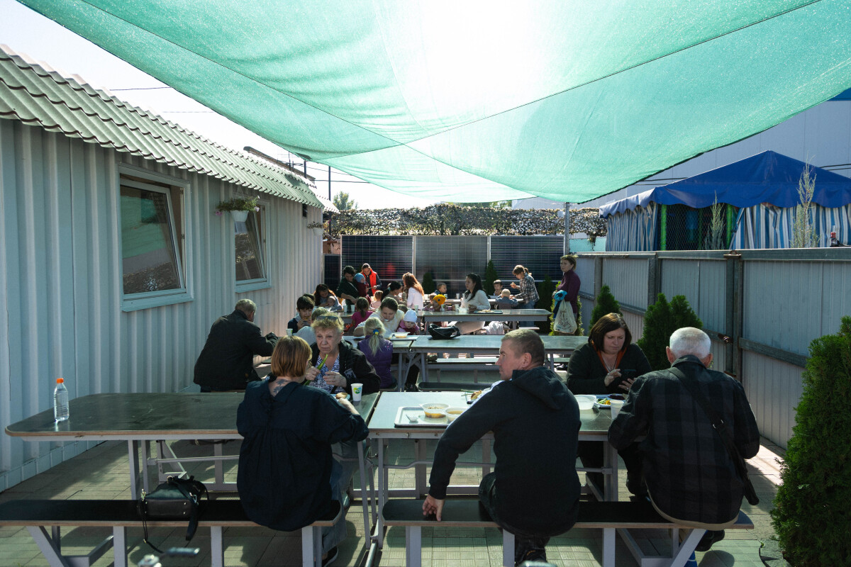 A DELICIOUS MEAL THAT BROUGHT GOD’S FAMILY TOGETHER ON SUNDAY
