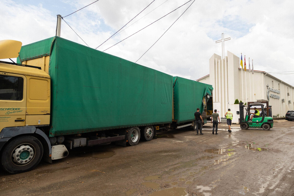 FOOD AID FROM SAMARITAN’S PURSE FOR PEOPLE FACING DIFFICULT LIFE CIRCUMSTANCES