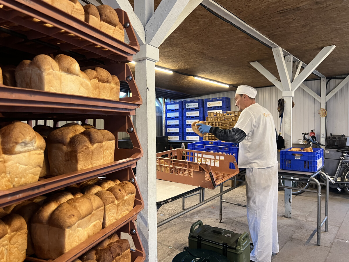 BROT MIT LIEBE FÜR DIE MENSCHEN IN CHERSON