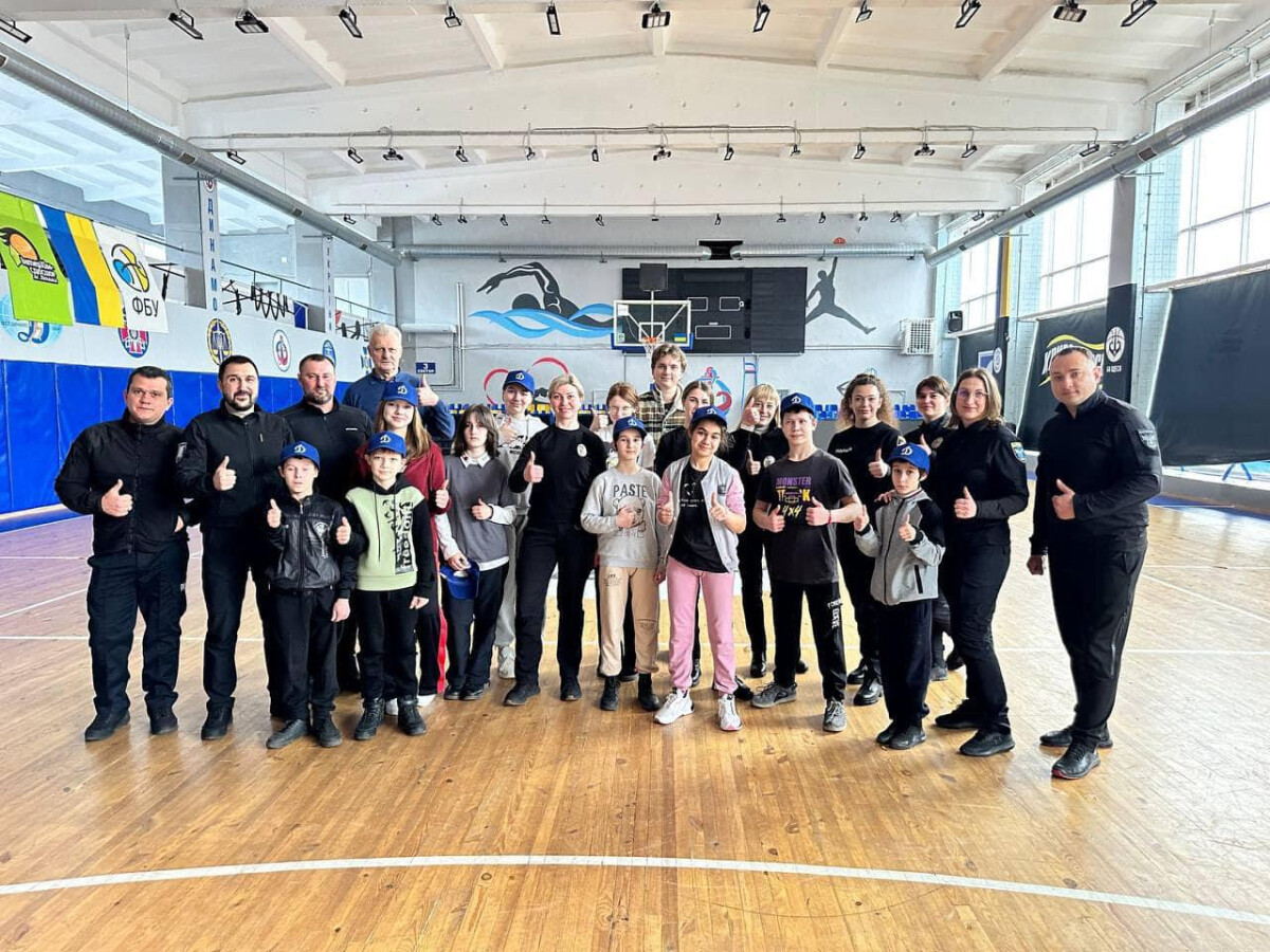 СПОРТИВНО-КУЛЬТУРНА ПРОГРАМА ДЛЯ ДІТЕЙ ВІД КАПЕЛАНІВ