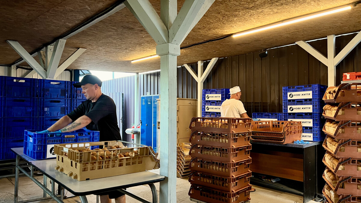 BROT FÜR CHERSON: 400 BROTE TROTZ DER GEFAHR GELIEFERT