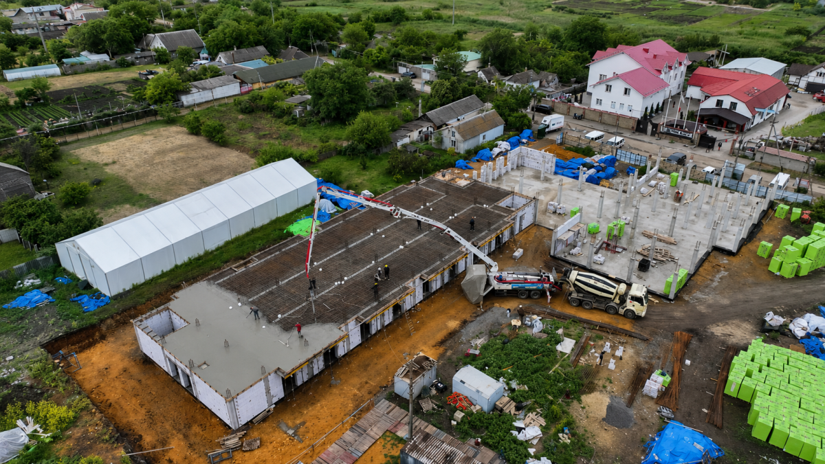 ТРИВАЄ БУДІВНИЦТВО ПРИТУЛКУ ДЛЯ ЛІТНІХ ЛЮДЕЙ ТА ОСІБ З ІНВАЛІДНІСТЮ
